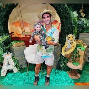 Zara | Relaxed Fit Short Sleeve Button Down | Size Medium